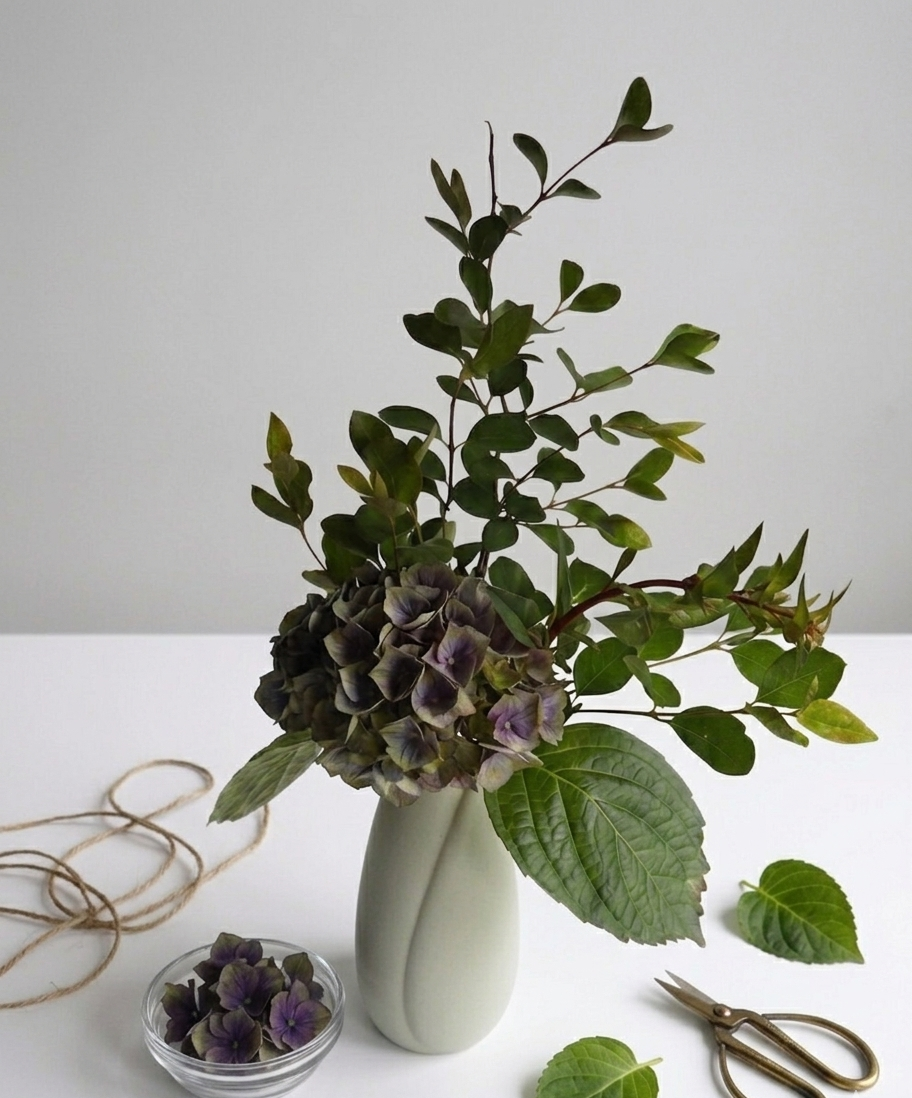 Quiet Garden | Mood-Tone Hydrangea & Wild Foliage